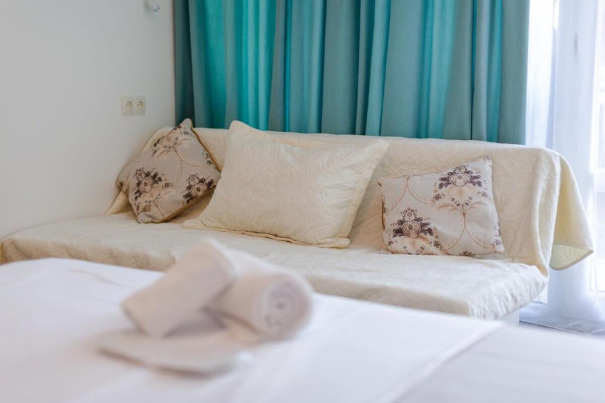 Cozy Studio Apartment In The Heart Of Batum Εξωτερικό φωτογραφία